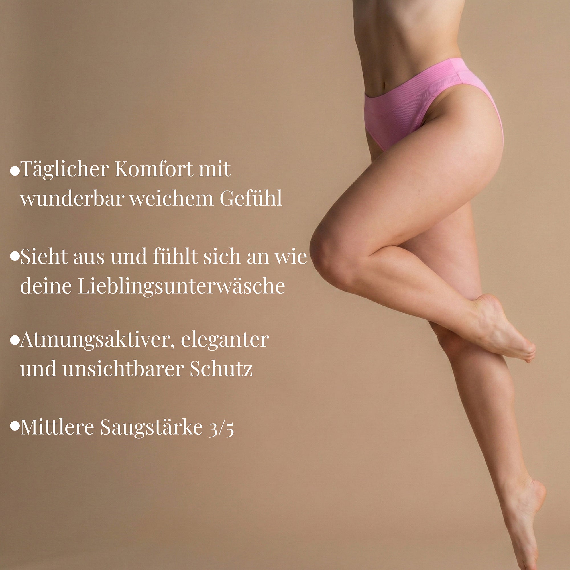 Model in rosa Leakproof Ribbed High Waist Brief, daneben deutsche Stichpunkte zu weichem Tragegefühl, Lieblingsunterwäsche-Look, atmungsaktivem unsichtbarem Schutz und mittlerer Saugstärke 3/5.